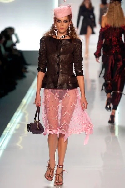 Look 46